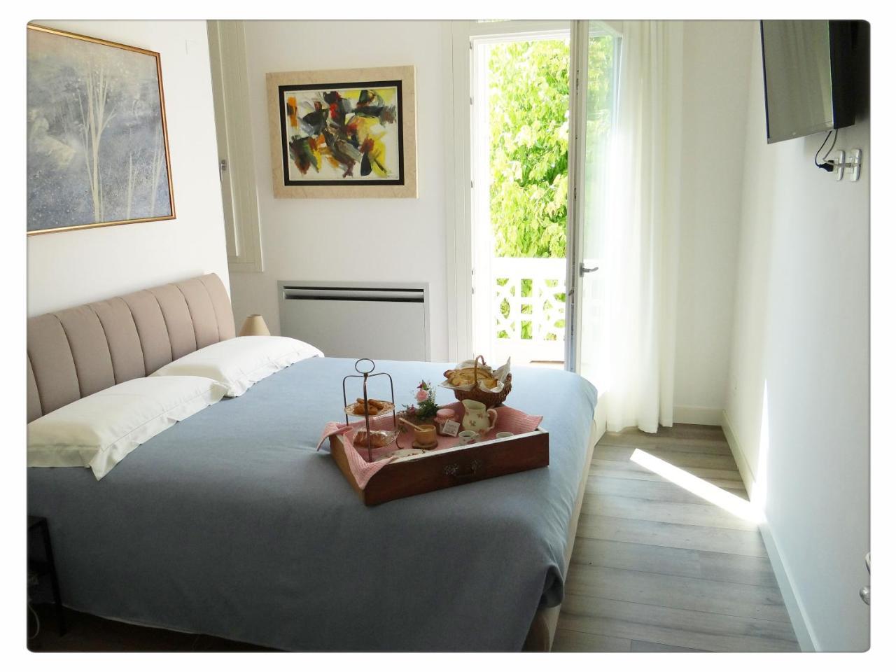 Frich B&B Verona Bagian luar foto