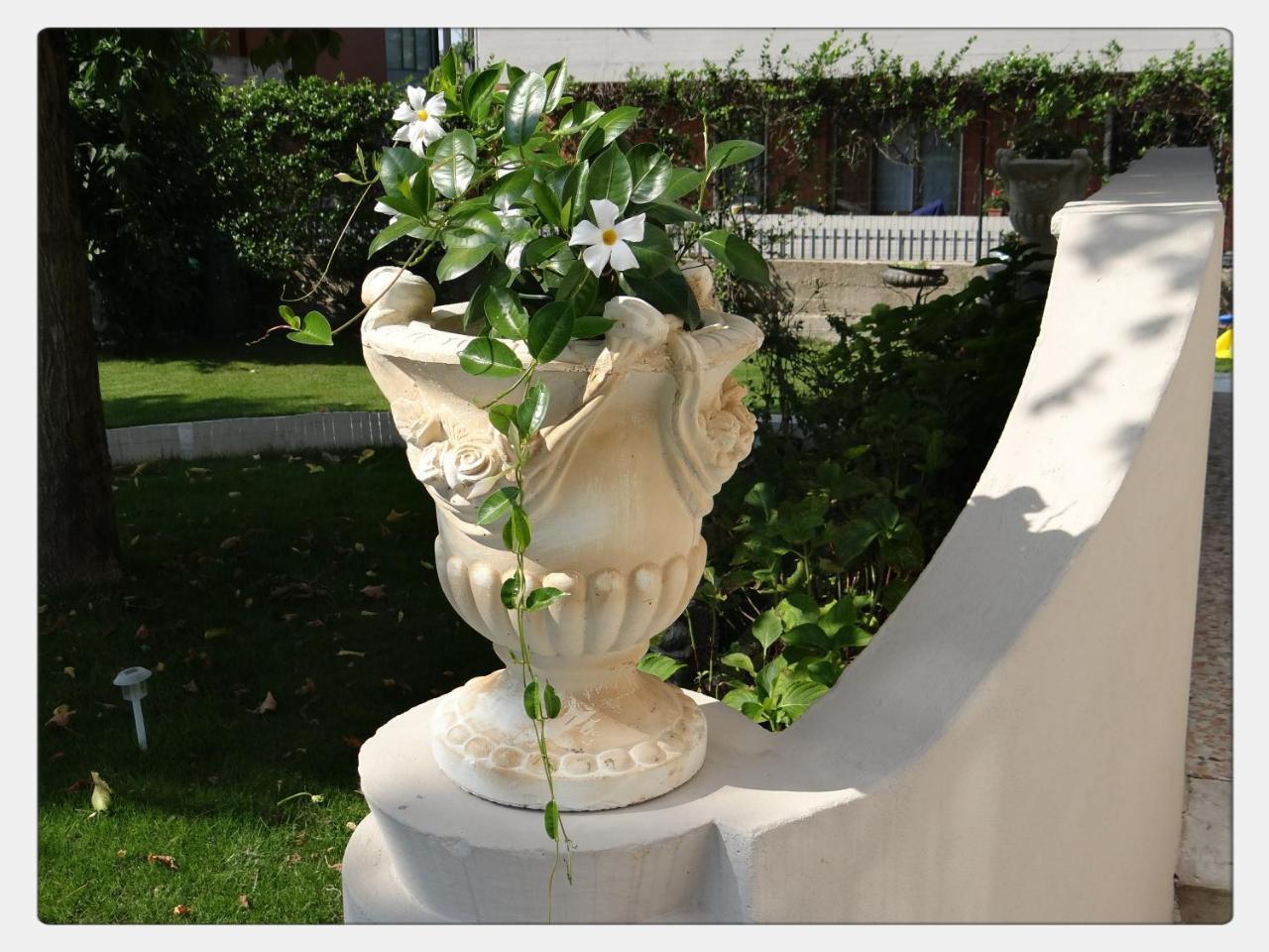 Frich B&B Verona Bagian luar foto
