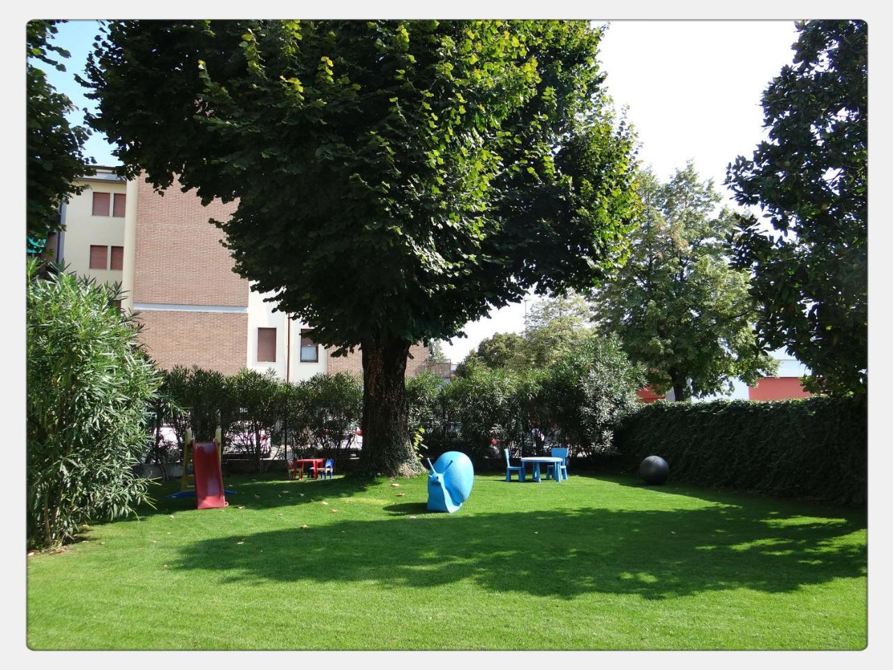 Frich B&B Verona Bagian luar foto